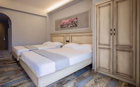 Tomas & Maria Rooms