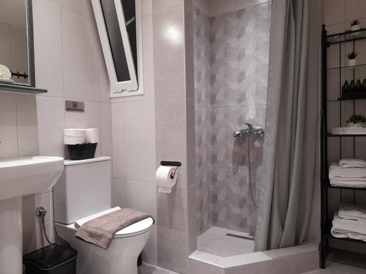 Tomas & Maria Rooms Neoi Poroi Exterior photo